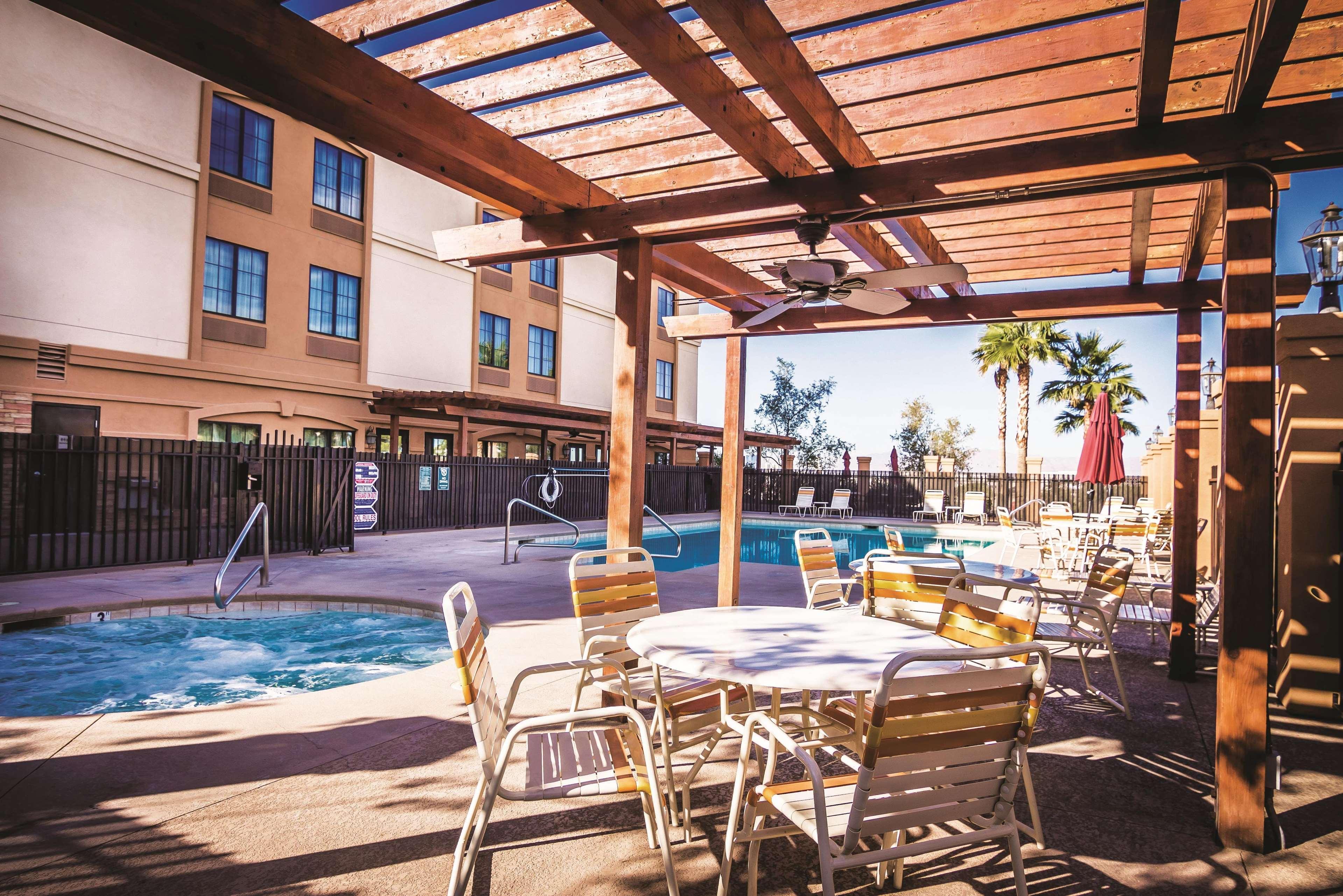 La Quinta By Wyndham Las Vegas Airport South Екстериор снимка