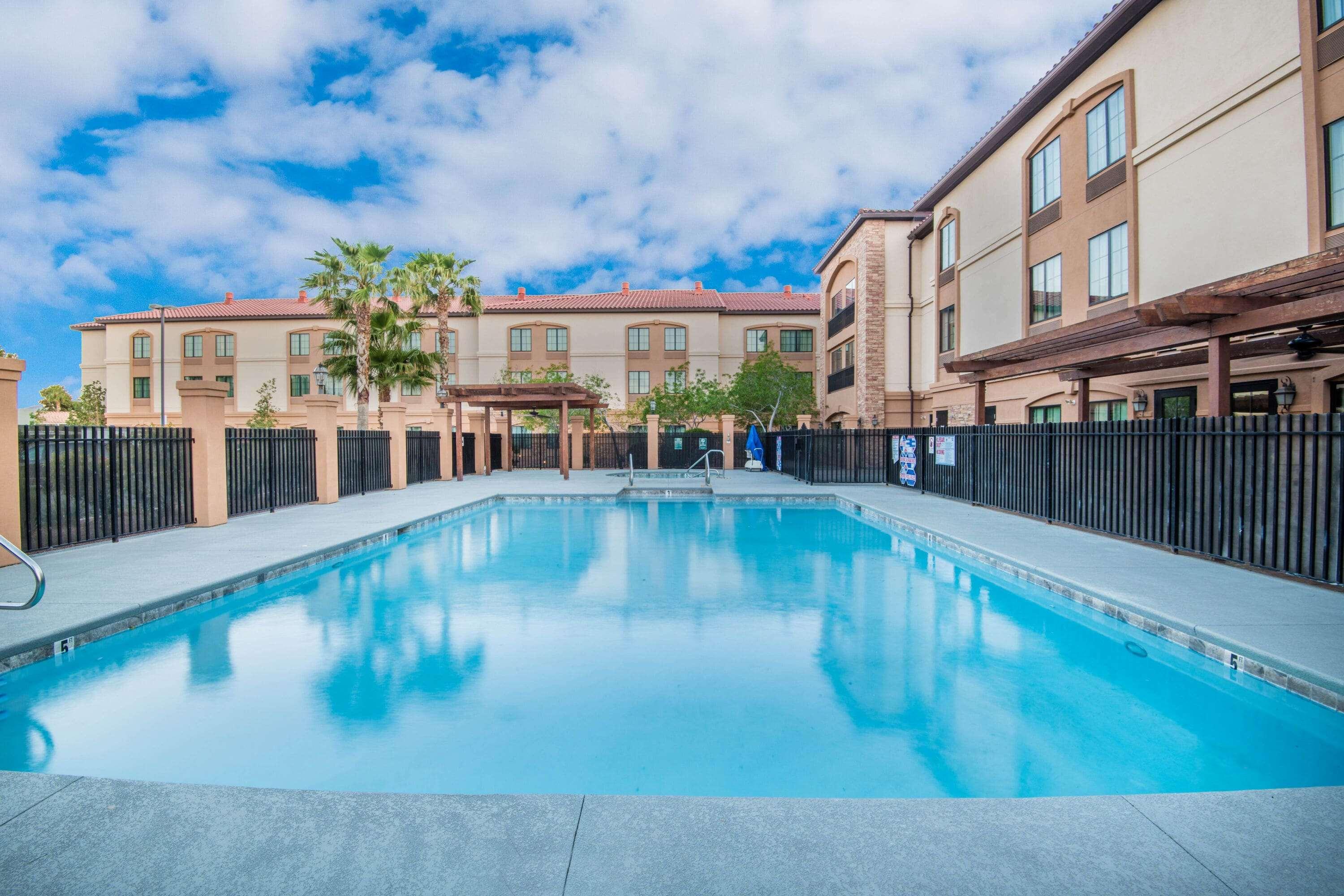 La Quinta By Wyndham Las Vegas Airport South Екстериор снимка