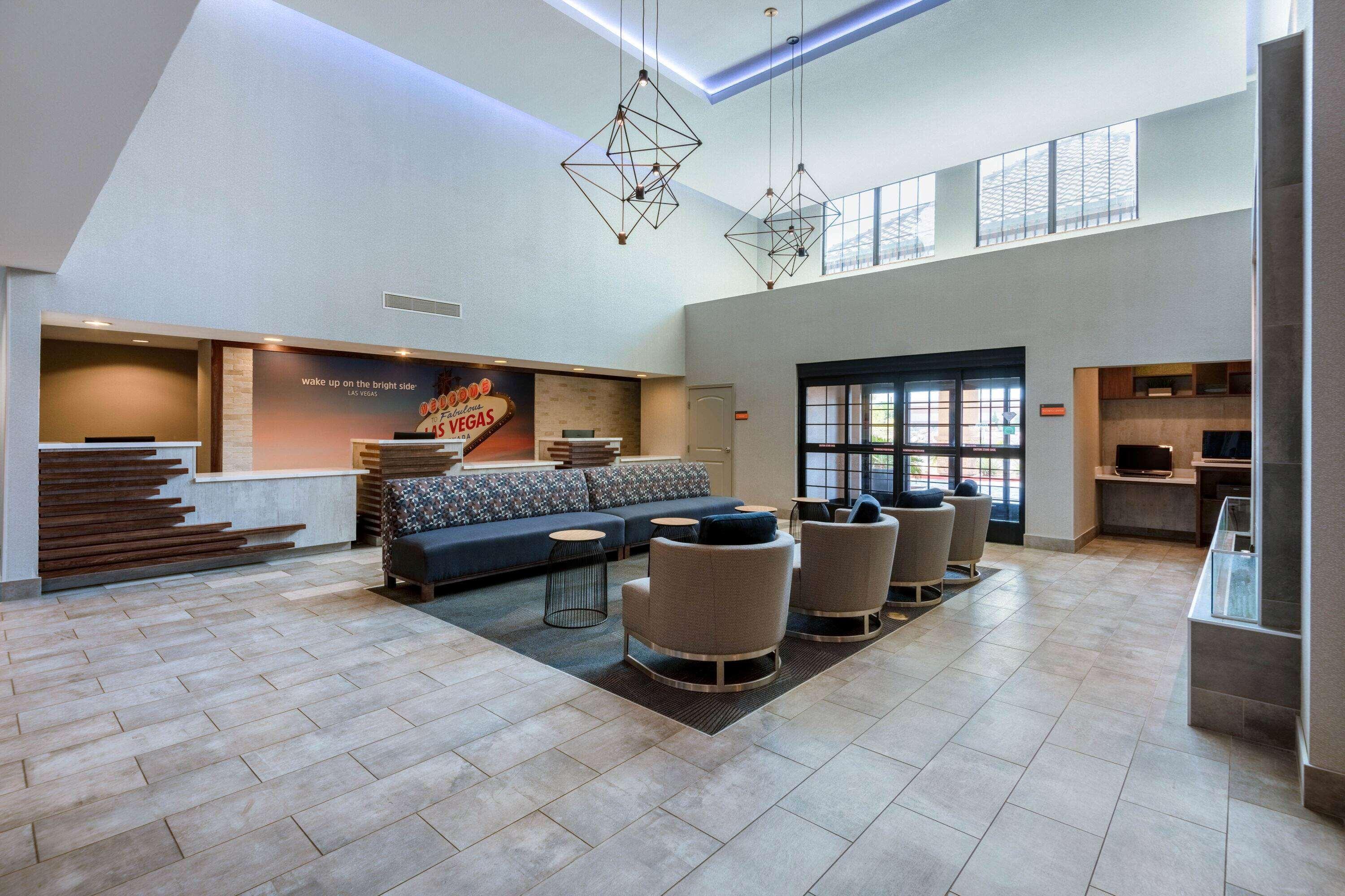 La Quinta By Wyndham Las Vegas Airport South Екстериор снимка